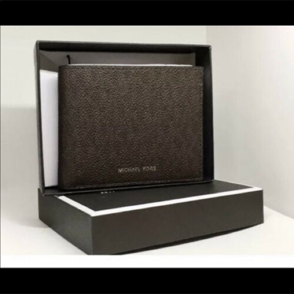 SOLD 🛑 - Picture 4 of 6